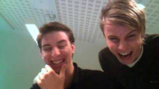 2 girls 1 cup reactions in classroom