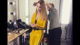Скандальная украинская телеведущая выложила фото в латексном костюме
