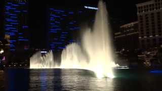 Fountain show @bellagio   (side view)  best start from 1m30s