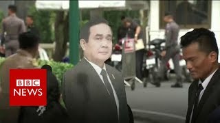 Thai PM uses cardboard cutout to avoid questions - BBC News