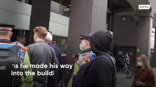UK: Hundreds of anti vaccine passport protesters storm ITN offices in London