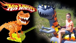 HOT Wheels Трек Динозавр Тирекс и машинки Хот висл. Весёлые обзоры Треков с Юрой и Ник Турбо. Mattel