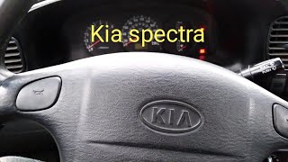Обзор салона Kia Spectra скучно и однообразно