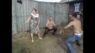 Дискотека в деревне / Meanwhile, in Actual Russia