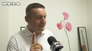 VLADIMÍR HRON PŘEDSTAVIL ABECEDU ZÁBAVY VE VYPRODANÉ LARITMĚ