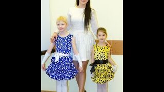 Первое выступление Кати и Веры с песней  "Мама, Папа, Я"