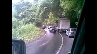 accidente bajando a ocumare de la costa 26072013