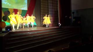 Егорьевск, деревня Юрцово, концерт, русские сапожки танец