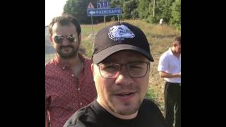 Резиденты Comedy Club записали видеообращение на трассе под Новороссийском