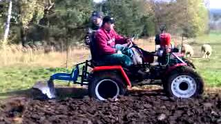 Domácí Traktor Jawa250.Orba