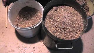 отделяю воск от прополиса.collecting propolis.