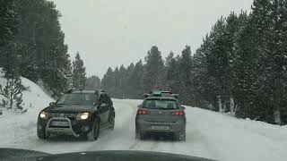 Neumáticos de invierno Nokian WR SUV 3. Infiniti QX70 with Winter tyres. Font Romeu 2.