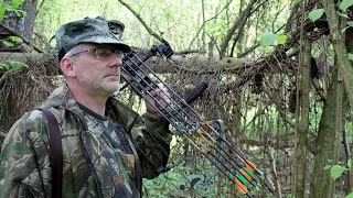 Bear Archery - Охота с блочным луком на зайца с 50 метров, стрельба с огибанием препятствия