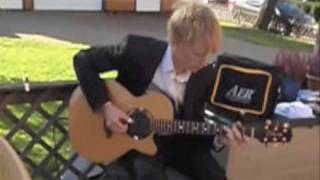Blue Moon - Tommy Emmanuel (by Marcus Løvdal)