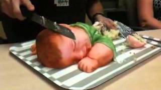 Macabra tarta de bebé
