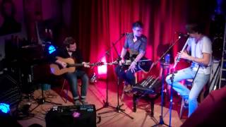 Ross Ainslie + Jarlath Henderson - Over the Hill