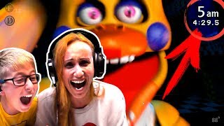 ЧИКА охотиться за мной! ФНАФ 7 Приколы Челлендж для Девочек FNAF ULTIMATE CUSTOM NIGHT ФНАФ Анимация