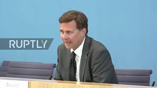 Germany: Federal press conference announces Chancellor Merkel's trip to Moscow and Ukraine