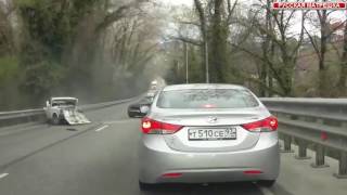 ЖУТКИЕ АВАРИИ СКОРОСТЬ УБИВАЕТ (часть 338)