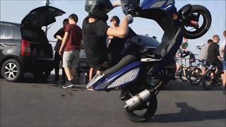 Стантрайдинг на скутере Stunt scooter Racer Lupus 125 Stels Tactic Бодрый китаец