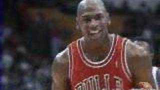 Michael Jordan takes a free-throw with his eyes closed