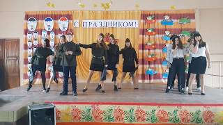 Инсценировка военной песни 8- Б класс