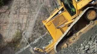 CAT D6N i hoppbacken!