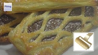 Decorare la pasta sfoglia col rullo per losanghe