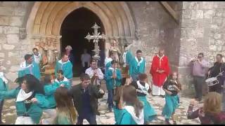 Mazuelo de Muño dando la procesión (Fábulas Tomijeras)