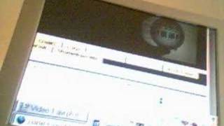 ipovedente in lotta col PC