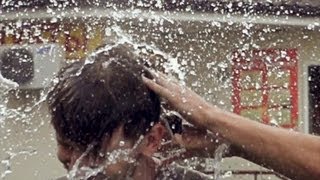 Slow Motion 800 fps (Sony NEX FS700)