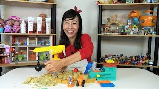 Jenny play 뚝딱뚝딱 밥아저씨  중장비공사장 모래 장난감놀이 촉촉이 모래로 벽돌을 만들어요 Bob the Builder Mash & Mold Construction Site