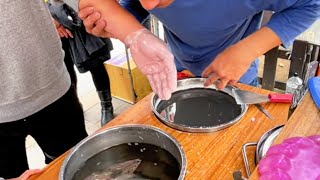 COPY HAND ( WAX HAND ) AT TAIPEI DANSHUI