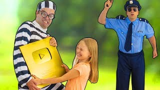 Amelia and Avelina golden play button adventure.