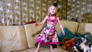 Танцы под музыку "Маша и медведь"