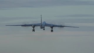 Противолодочные Ту-142МЗ совершили 12-часовой полёт над Тихим океаном