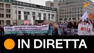 Berlino: protesta contro la manifestazione contro l'aborto "Marcia per la vita"