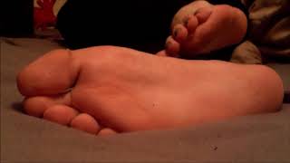 Giantess Charlotte Valis - Bare Foot Worship