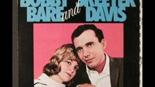 Bobby Bare & Skeeter Davis - In The Misty Moonlight