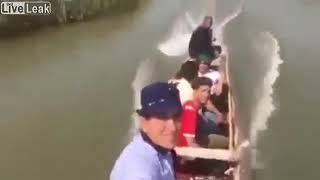 На большой скорости врезался в другую лодку