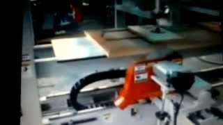 ÇAĞLAR MAKİNA VICTOR FOURCUT KAPI EBATLAMA MAKİNASI 40 SANİYE İÇERİSİNDE 4 TARAFLI OLARAK EBATLAR