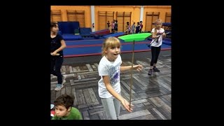 Diaporama - Ateliers des CE2-3 à l'école de cirque de Verdun.