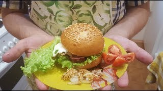 Бургер Деревенский с беконом и яйцом