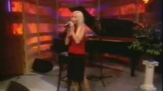 Christina Aguilera I Turn To You Live