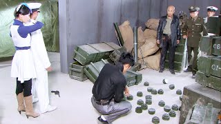 國軍搜查中竟誤觸反步兵地雷，眼看全船乘客性命不保，共軍隊長主動現身排雷！ ️ 抗日