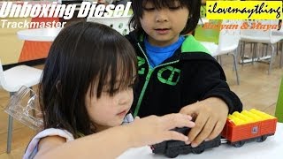 Thomas & Friends: Unboxing Talking Diesel Trackmaster Toy Train