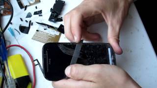 Снятие тач скрина, а затем дисплея с HTC Desire SV
