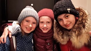 Как я делаю уроки с одноклассницами у себя дома