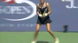 Azarenka se desmaya frente a Gisela Dulko