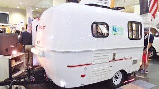 キャンピングトレーラー 小型 内装 牽引免許不要 トイレ付き Scamp Rodeo Mini 13ft